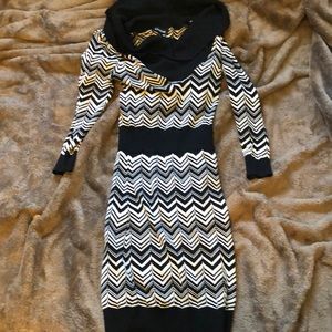 Bebe professional dress size small like new